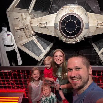 Christian. Husband. Father. Pastor (LCMS Lutheran). Avid Atlanta Falcons and Denver Nuggets fan. Football cards. Xbox.