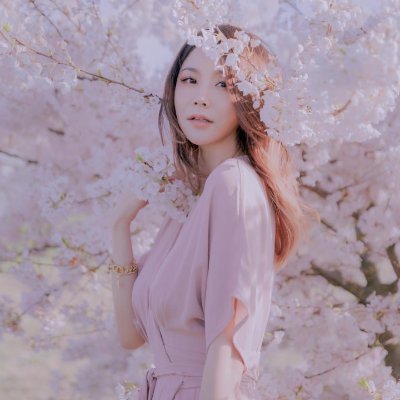 San Francisco
✨ Hobbies: traveling ✈️, reading 📚 , cooking 🍳
Values: Positivity, balance and harmony
❤️ Motto:Life is a beautiful adventure