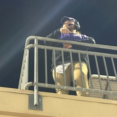 Assistant OL Coach @CLUfootball #OwntheThrone👑#PurpleReign