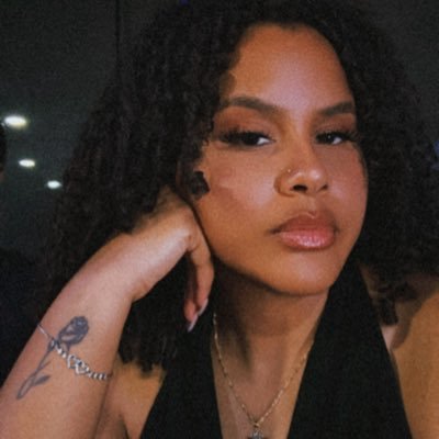 preciosa21's profile picture. 