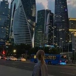 Yfuilu660072's profile picture. Gods determine what you're going to be。