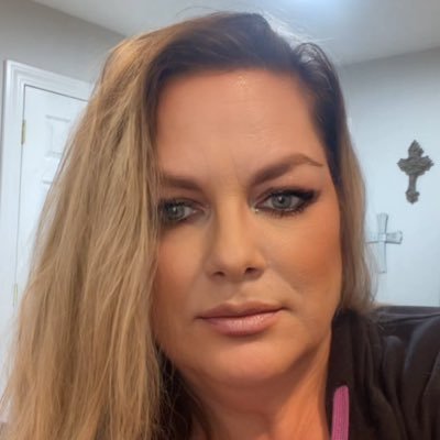 MsJennaNY's profile picture. Animal lover, Hair/MUA/nails for 30+ years! Live for summer☀️