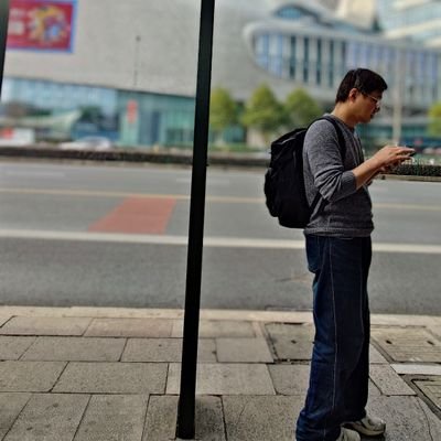 NineTenPlus's profile picture. Exploring the city
眼皮似千斤重铁
压地我欲起不能