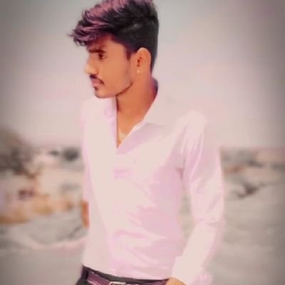 जिन्दगी जीना आसान नहीं होता बिना संघर्ष के कोइ महान नहीं होता जब तक ना पड़े ह थोड़े की चोट, पत्थर भी भगवान नहीं होता
