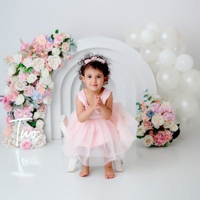 YusraRasaa's profile picture. “Fathers, be good to your daughters. You are the God and the weight of her world.” - John Mayor -