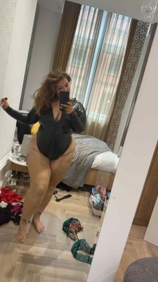24, blue eyed fat ass British BBW🏴 https://t.co/HSVUiv19eF