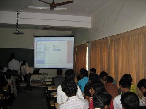 TeachandLearnIn's profile picture. Cooking to Karate, Tennis to Tuitions, Poetry to Pottery. Kuchbhi aor Kaheebhi. Seekho, aor sikhao.