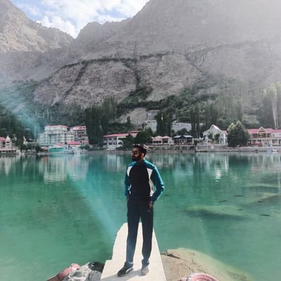 Hadi_1920's profile picture. “At the touch of love everyone becomes a poet.”
🇵🇰⚔️♟️
https://t.co/y3GVGRi3hc