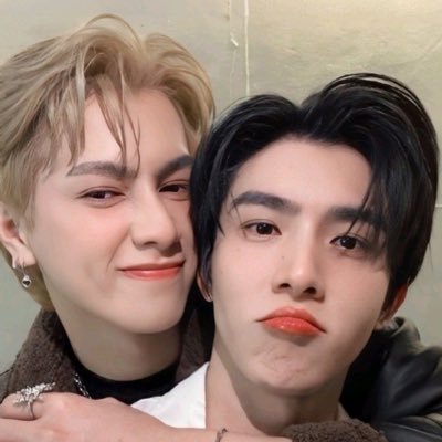 LanAnhPhmT26803's profile picture. AURALIS