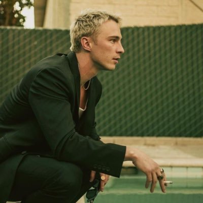 MarshallRozzi's profile picture. @KielyHardy is my fave @CrucibleAcademy (rp)