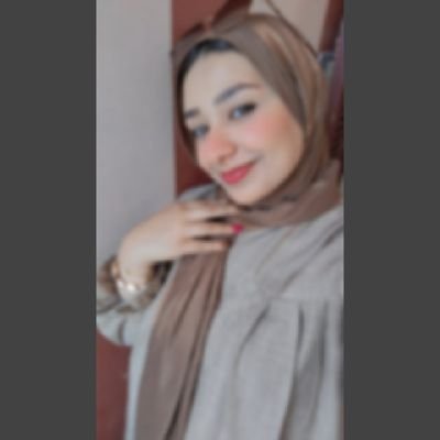 قَالَ لَا تَخَافَآ ۖ إِنَّنِى مَعَكُمَآ أَسْمَعُ وَأَرَىٰ