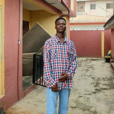 Pereiratosin1's profile picture. https://t.co/lyWmBLCQX4