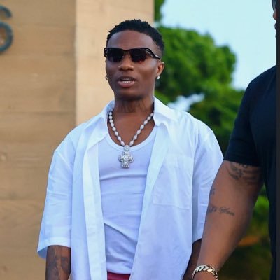 Loccoreal's profile picture. Lifestyle • ° Cr7 °  🔥• Wizkid 🤝 °  MUFC * Mainoo * Bellingham 🤗