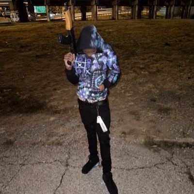 yalqontopbtch's profile picture. 