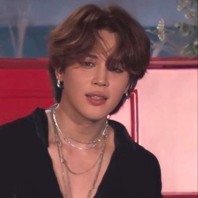 • Multifandom
• Vou falar muito de Kpop, Khh e muito de F1 (o esporte, talvez da erva)