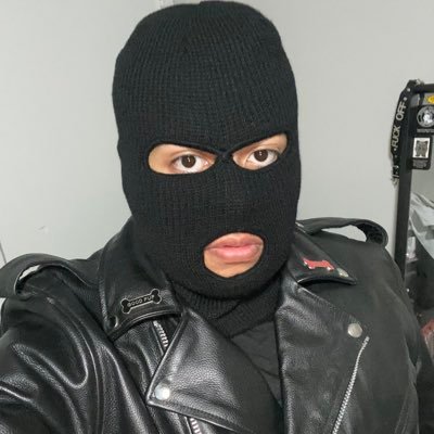 boot_fucker3000's profile picture. proud OWNED pup of the most perfect mistress ever🐶💕🥰😘👢