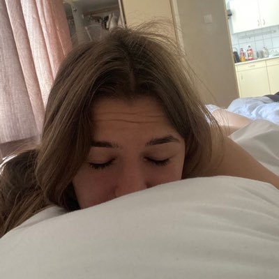 jmiki131's profile picture. joyful giver