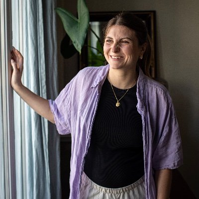 Aurelierbk's profile picture. J’ai tout plaqué (ou presque) pour me lancer 💥
Créa graphique • Réseaux sociaux • Sites web
📍Freelance à Rouen, dispo partout