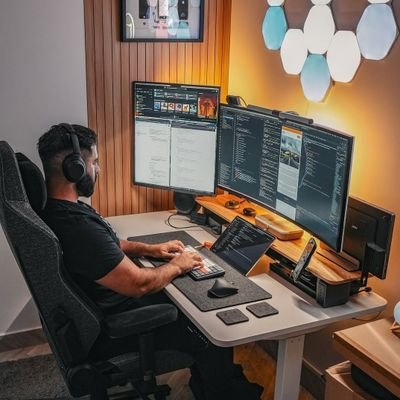 alvinwebtools's profile picture. 💻TECH ENTHUSIAST •BOT SOFTWARE• CODING/DECODING ACCOUNT REACTIVATION •GAMES SERVICE🎮