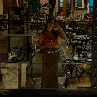 essylmaz's profile picture. 