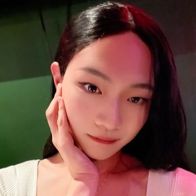 Mariawu996's profile picture. 爱吃爱美爱生活，清水派穿衣小能手~
Pronoun: They/Them⚧️
“perfume smell when think real hard”
私信太多不看 🚪不定期开放