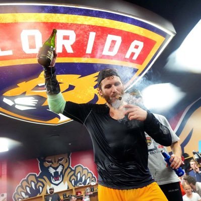 cj_spencer82's profile picture. 