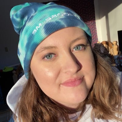 sincerlymary's profile picture. A very unserious person 😌