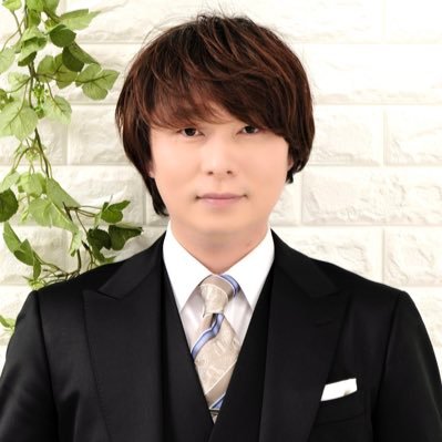 スーツテーラー🇨🇬☝️空想株式会社鬼瓦・常務取締役🤘👹🤘 只今、KASHIYAMA銀座ベルビア館店におります🤲🎩