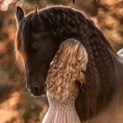 أرغبُ في مَن يختارني كُل يومٍ،
وكأنَّ الأرض خاليةٌ،
وكأنني السَببُ الوحيد للعيش💗
انت مش بطني عشان افكر فيك ٢٤ ساعة . 😴🎷⠀
⠀⠀⠀⠀⠀ㅤ