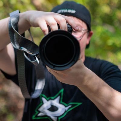 || Hockey🏒 || Cars🚘 || Photography 📸 || He/Him || 24 ||