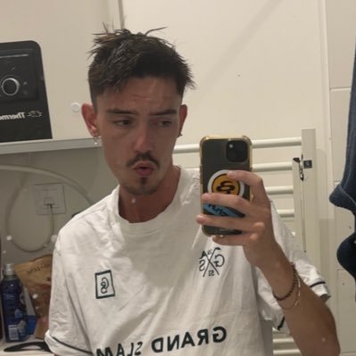 Jul0ts's profile picture. l’aventure commence maintenant