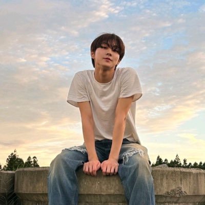 ~Kpop/Animé/Manga ~✨                          Army-Engenes
