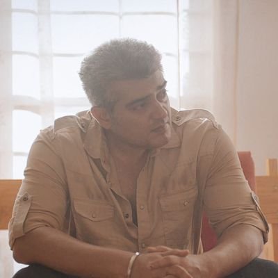 உலகம் உன்னை எதிர்க்கும் போது, உன்னை நீயே நம்பு போதும்.