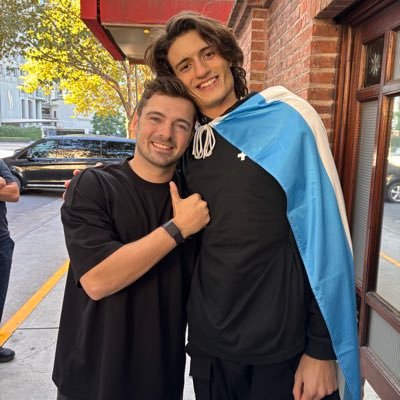Niicocorii's profile picture. Martín garrix fan since 2014