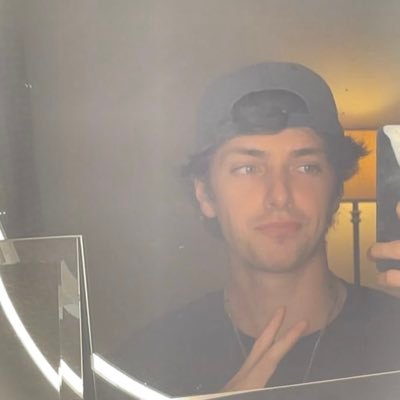 deebread7's profile picture. Jesus is LORD. Jesus is KING. | #DifferentHere