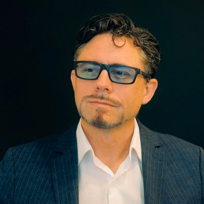 ★ keynote speaker | ex-hacker | cybersecurity strategist | filmmaker | developer | consultant 🎬 https://t.co/6Xtt5aixTV 👉🏼 https://t.co/DqMo1kwx1W