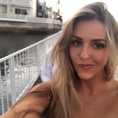 A creative soul, a wanderlust heart and an independent mind
🌻🌻🌻🌻🚫Porn🚫Crypto🚫Marketing