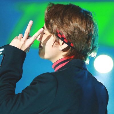 Fan account for the Multi Talented #KimTaehyung #V 🐯𝓣𝓐𝓔 𝓒𝓡𝓔𝓦 𝓯𝓸𝓻 𝓵𝓲𝓯𝓮 💜 BORAHAE 💜