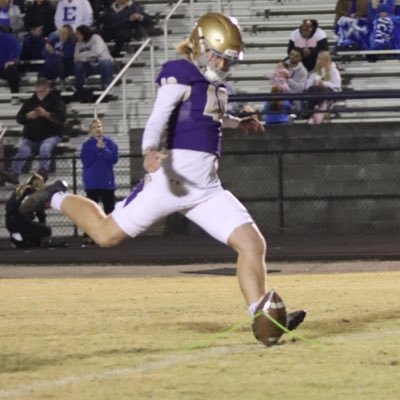 ReeceVarisco's profile picture. Louisville Male Highschool, Class of 27’, 3.5 GPA, 4⭐️K/ 3.5⭐️P, IG- @reecevariscofootball