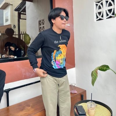 paldinakal's profile picture. Lebih keren dari rivers cuomo