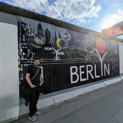 Burak__Teke's profile picture. ☄️
