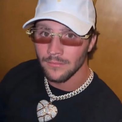 jessieprimal's profile picture. 