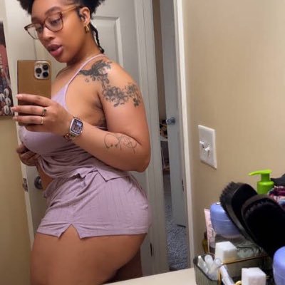 Landa968213's profile picture. 18+ Dm if you wanna have fun lol💖