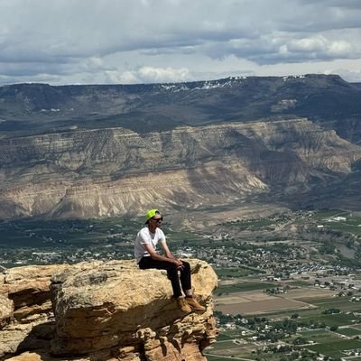 Dumbdumpbeau's profile picture. Just here for funnn