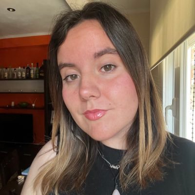 Gloglo003's profile picture. Filología hispánica e inglesa, why not?