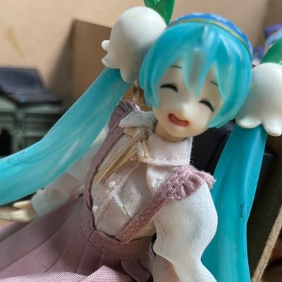 一時的に復活しました。 シリーズ 近鉄電車のシリーズ21 ミク 初音ミク ミク廃、ホロライブファン(星街すいせい、兎田ぺこら、風真いろは推し) 鉄道(北条鉄道、JR東海、近鉄) 趣味 撮影(figma、ぬいぐるみ、ねんどろいど) 小物作成(手作りコンビニ)、