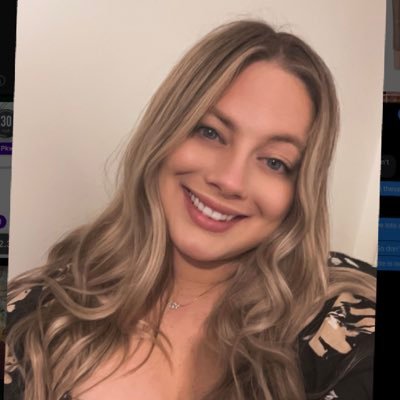 courtneydeems's profile picture. horse girl x dog mama