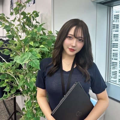 【テレアポ1日200件→キャリア支援へ】|人材会社勤務|テレアポで鍛えた“聴く力”を武器に、転職ノウハウとマインドを等身大で発信|年間1000名以上のキャリア相談支援実績
