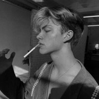 . (@f_qees) Twitter profile photo