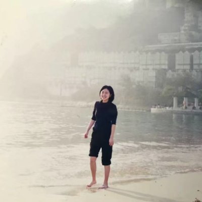 liliwentoy's profile picture. CLEANER